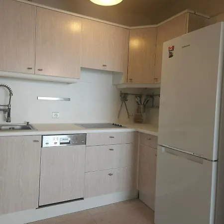 Juan Les Pins Front De 2p Parking Colombier Apartment *